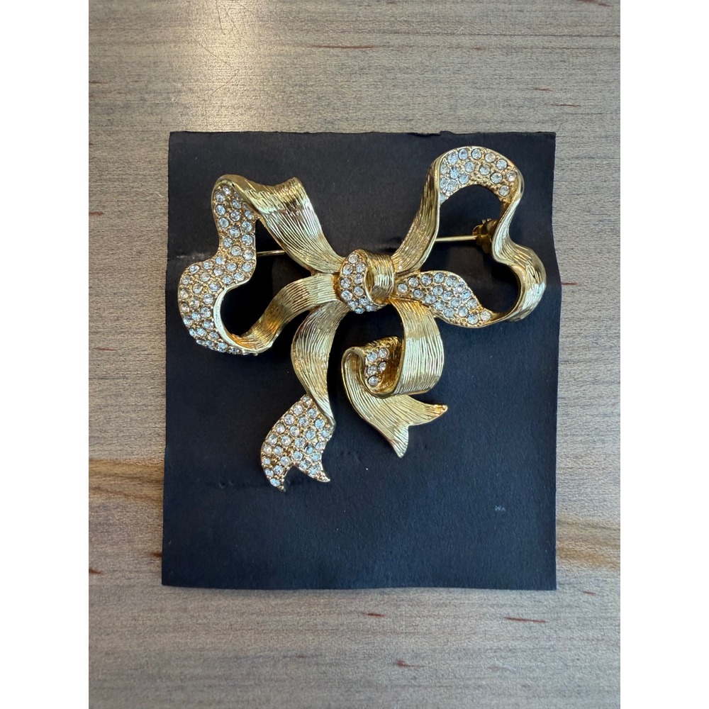 VTG Monet Preppy Bow Brooch Women 2" Gold Tone Rhinestone Textured Ribbon Pin